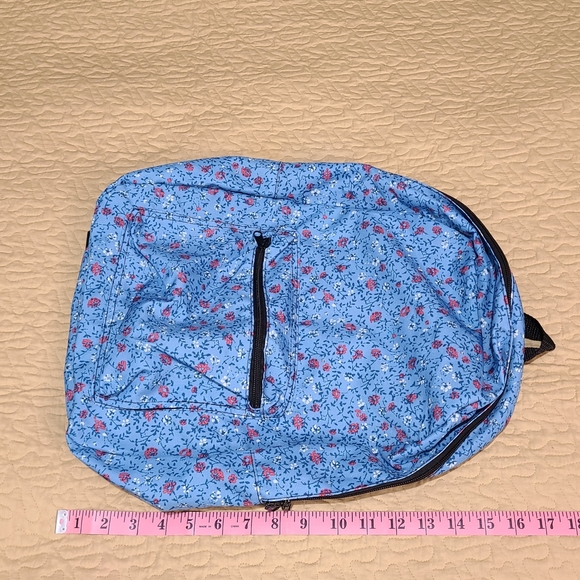Floral print backpack. - Picture 9 of 9